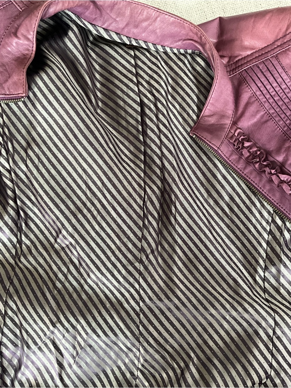 Danier Genuine Leather Plum Mauve Ruffle Zip Jacket | Pintuck Moto S - Picture 11 of 11